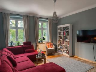 Landhaus hinter`m See Ferienwohnung Landliebe luxuriöser Wintergarten Kachelöfen - 2