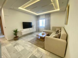 New 2024 Apartment - Malls, Beach & Train Station - Families Only - Tangier - 0