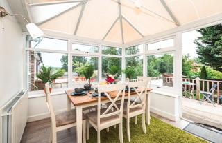 Family Gathering Bungalow - Southampton - 3