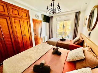 Newly renovated apartment, 6 mins to the beach - 7