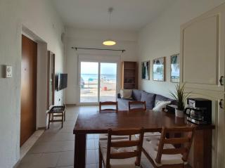 LA Relax Seaside House - Néoi Epivátai - 7