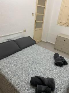 Turia Gardens Rooms - Authentic Valencia Downtown Parklife - VLC Urban Rental - 4