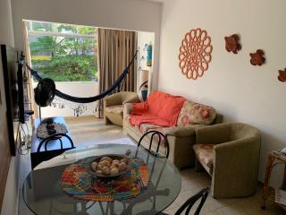 Apartamento Praia das Astúrias, 2 minutos de caminhada para praia, piscina, garagem demarcada - Guarujá - 8