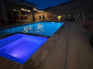 Zion's Edge, Kolob, Private Pool Hot Tub Views - Virgin - 5