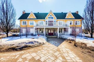 Lower Level Suite Carriage Hills - Shanty Bay - 2