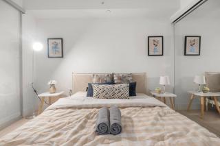 The Royal Nest in Downtown Toronto! - 1