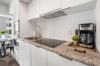 The Royal Nest in Downtown Toronto! - 6