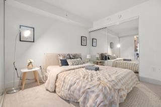 The Royal Nest in Downtown Toronto! - 2