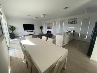 The DeckHouse@PortVictoria - 8