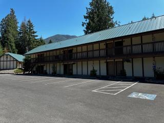 Packwood Lodge & Cabins - Packwood - 9