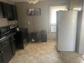 Midtown Manor - 4