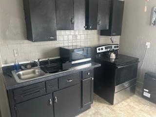 Midtown Manor - Omaha - 2