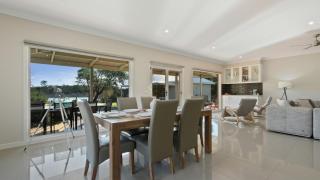 The Metung Crest - Spacious Family Retreat - 8