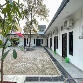 JM Tuparev Mitra RedDoorz - 7