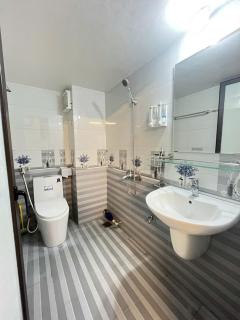 Lase Lit Homes - Hà Nội - 7