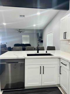 Affordable Modern Home Near Airport! Private AZ - Phoenix - 3