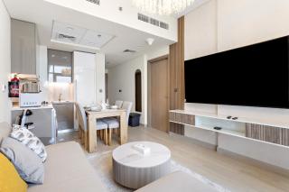 Modern 1BR with Pool, Gym & Children's Playground - Dubai - 4
