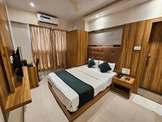 Hotel BKC Garden - Near US Embassy Bkc Mumbai - Bombay - 0