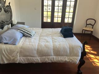 Brisa Bright Retreat Near the Beach! - Lourinhã - 4