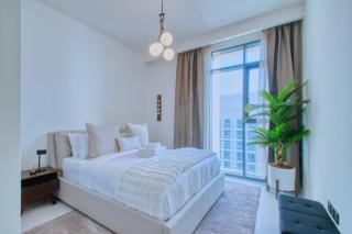 Brand New 2BR with Private Beach Access, Beachfront Marina Vista - Dubai - 2