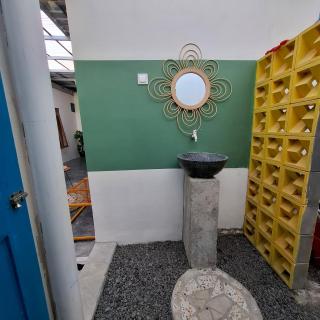 The Backyard Hostel - 4