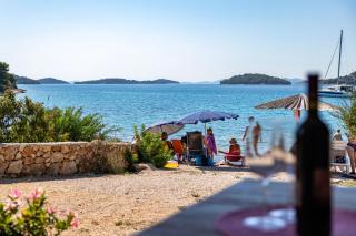 Paradisum sub sole - Tisno - 2