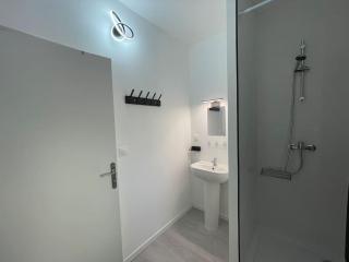 Studio A2 18m2 cosy 5minutes Gare Parking gratuit Rue de La Mure - Roanne - 2