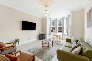 Modern Two Bedroom Central Flat - Weston-super-Mare - 1