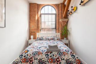 5 mins walk from centre, spacious city apt, open-plan - Nottingham - 9