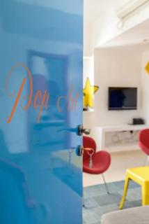 ART style apt steps from Hilton beach Tel Aviv - Tel Aviv - 4