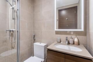 STAY BY LATINEM Luxury 2BR Holiday Home CVR B1705 near Burj Khalifa - Dubai - 1
