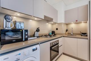 STAY BY LATINEM Luxury 2BR Holiday Home CVR B1705 near Burj Khalifa - Dubai - 5
