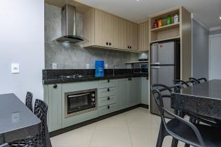 Aline 102 – Aconchegante Apartamento com Vista para o Mar, a Poucos Metros da Praia de Quatro Ilhas. - Bombinhas - 5