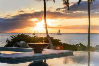 A paradise of villa that provides an ultimate luxury vacation experiences - Long Bay Hills - 2
