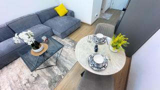 Dubai Marina - Modern Classic Studio Apartment - Dubai - 2