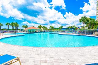Pet Friendly Golf Paradise w Huge Pool and Hot Tub - North Myrtle Beach - 7