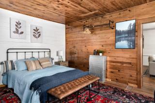 River Access w Hot Tub, Grill, WiFi, & Fire Pit! - Lost City - 8