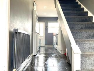 Spacious 3 Bed home near the M4 - Newport - 1