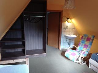 Privatzimmer im Landhaus mit großem Garten und Parkplatz - Reckershausen - 6