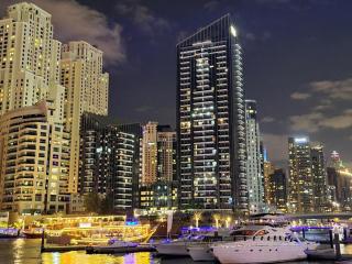 Wake Up to Marina View-Luxurious - Dubai - 4