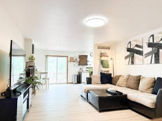 Cozy Weekend Home In Gardner - 0