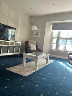 No 12 Bridge Street - Town Centre Apartment - 9