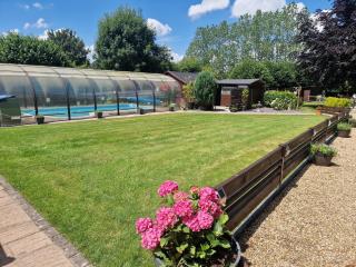 Cypress Log Cabins Accommodation - Godshill - 4