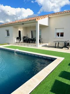 Gîte pour 8 personnes - - 9