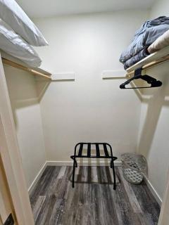 Madrona's Cottage A - 8