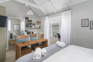 Picturesque Retreat on Thesen Islands - Knysna - 7