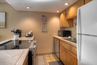 Cascade Village 301 - 1