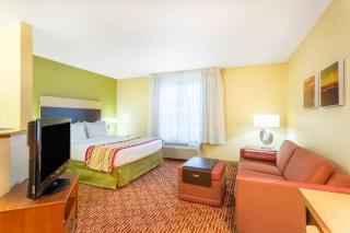 MainStay Suites Sterling near Dulles Town Center - Sterling - 3