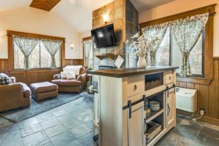 Village 37 Stone Cabin - 4