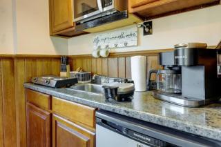 Village 37 Stone Cabin - Roundhill - 1